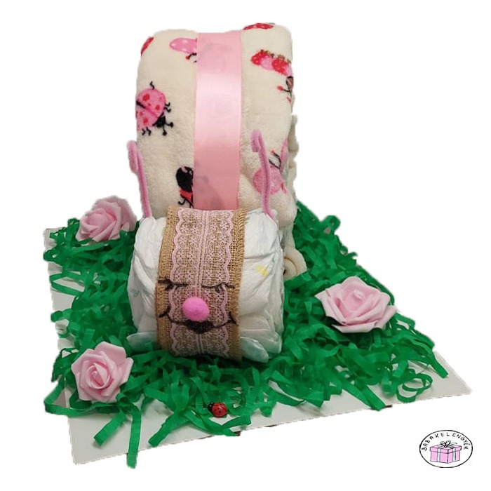 csiga pelenkatorta lányos nagy 2